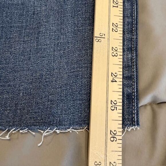 NEW! L'Agence Adele High Rise Crop Stove Pipe Jeans in Newberry Wash Size 27 - Picture 12 of 15